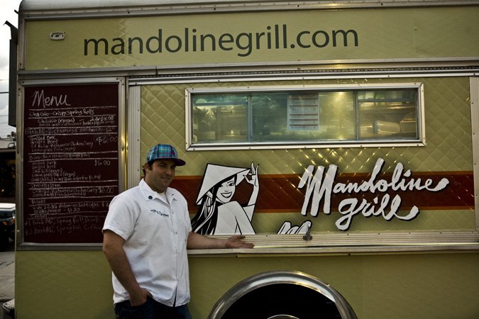 mandoline grill truck and vivalafoodies.com